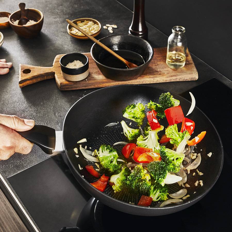 Unlimited, Set de 2 sartenes 24/28 cm + Wok 28 cm, Revestimiento Antiadherente, Inducción, Negro