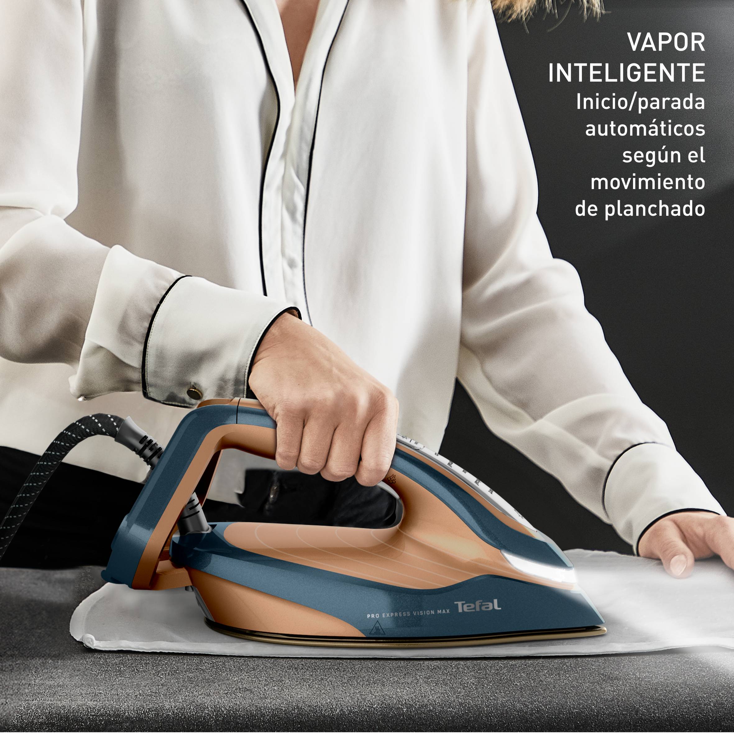 Centro de planchado Pro Express Vision Max de Tefal, vapor potente de 215&nbsp;g/min, iluminación led, 6 ajustes versátiles