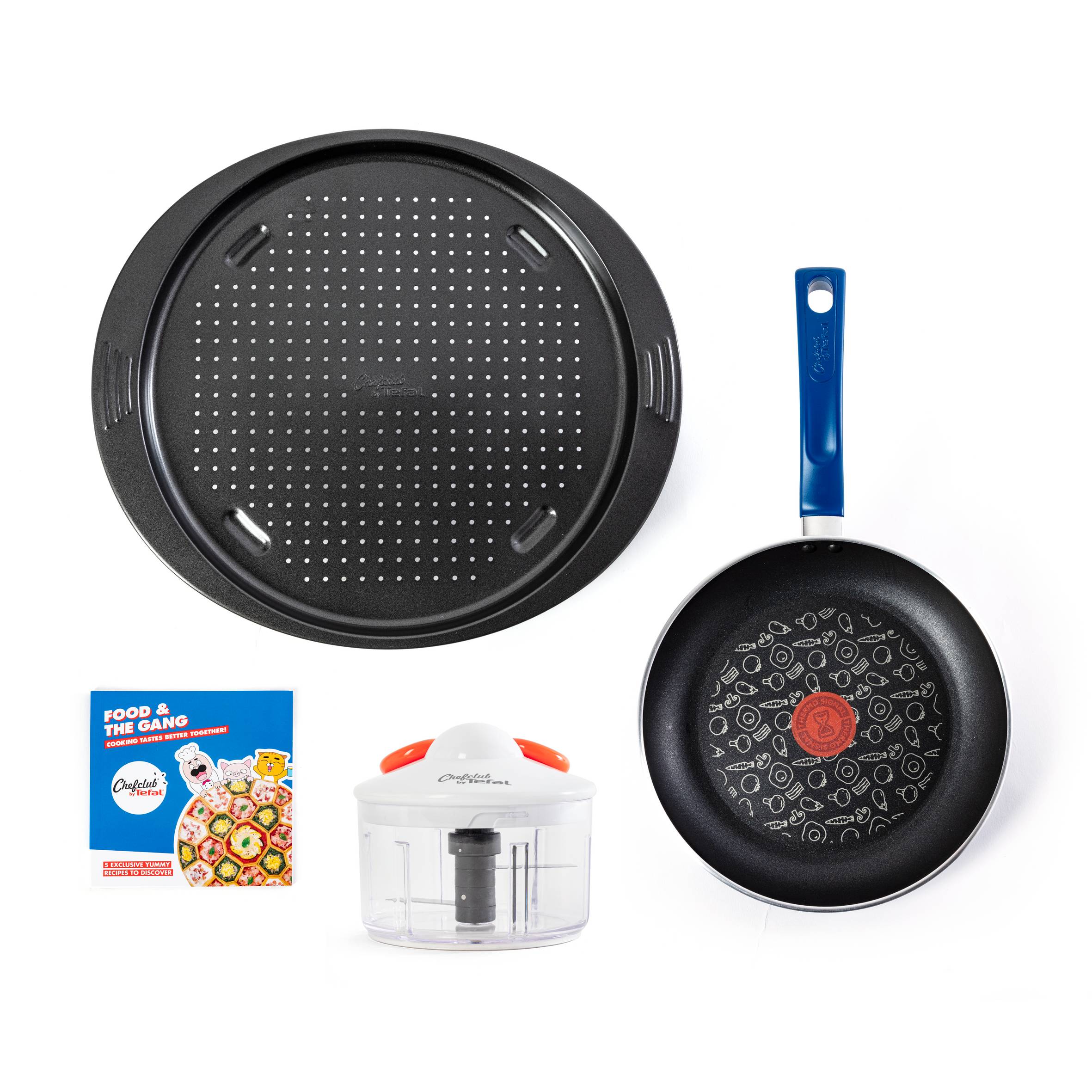SET DE COCINA CHEFCLUB&nbsp;: SARTÉN 24 CM, PICADORA 5 SEC. 500ML, BANDEJA PIZZA 34 CM, LIBRO RECETAS