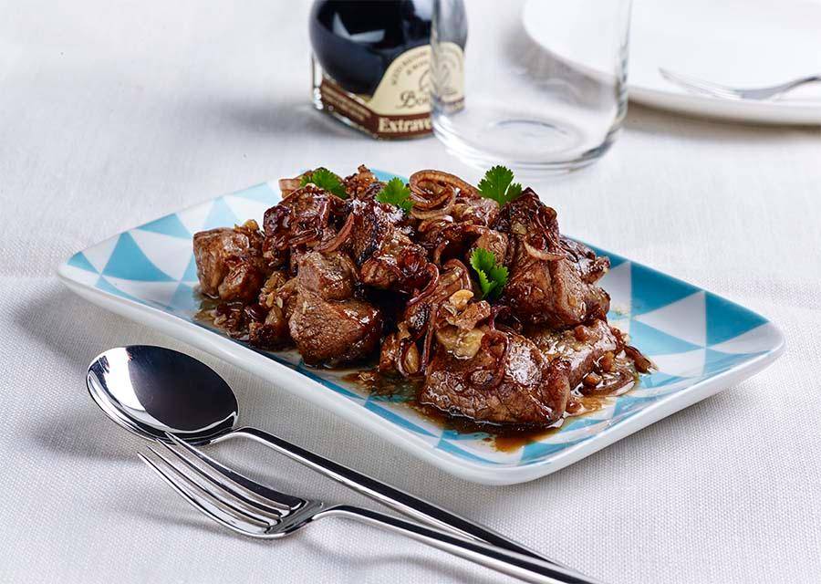 Daditos de cordero en vinagre balsámico. Sabores mediterráneos - Receta Actifry Express 1kg | Tefal