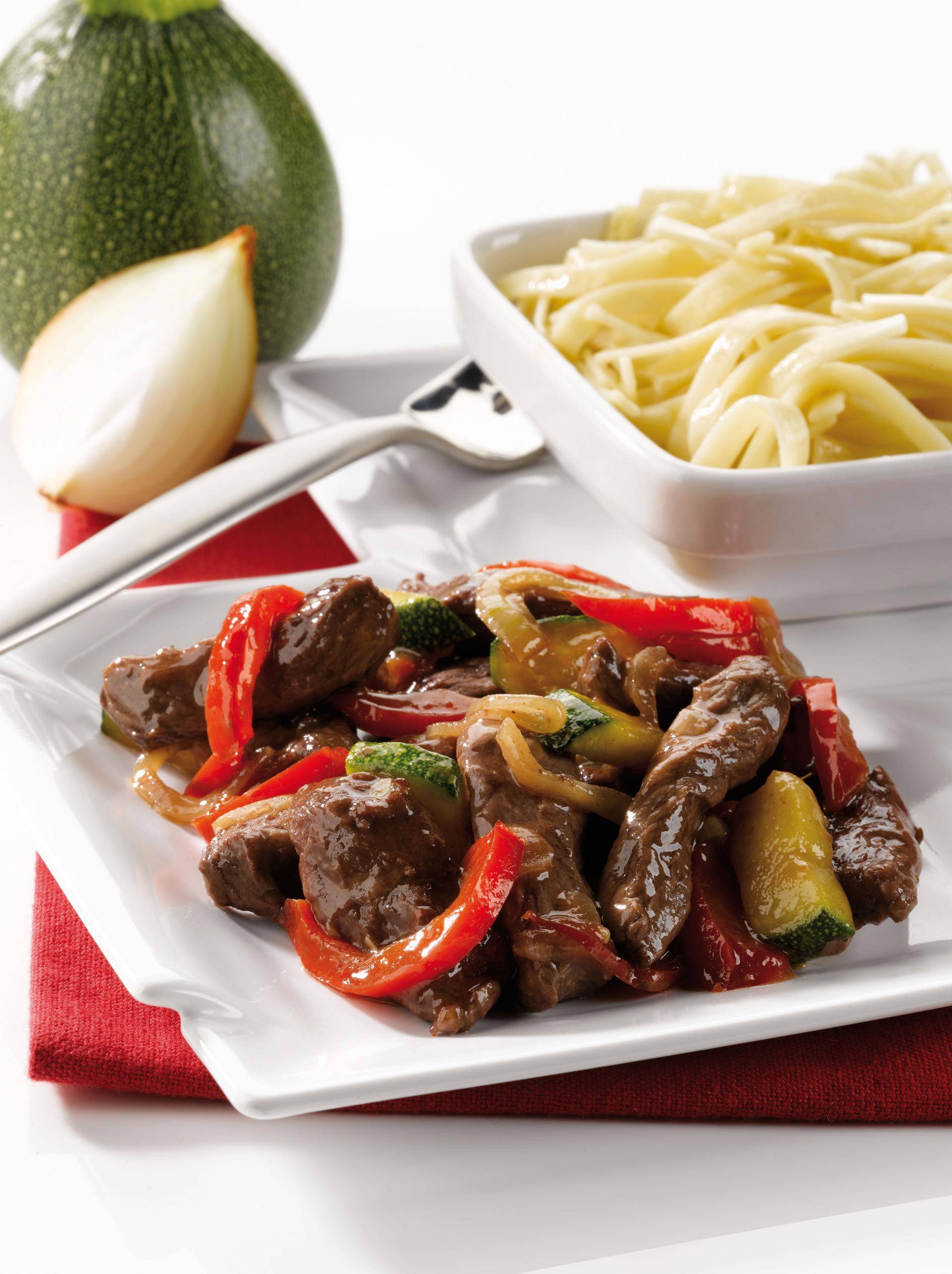 Ternera salteada con verduras y noodles - Receta Actifry Genius XL | Tefal