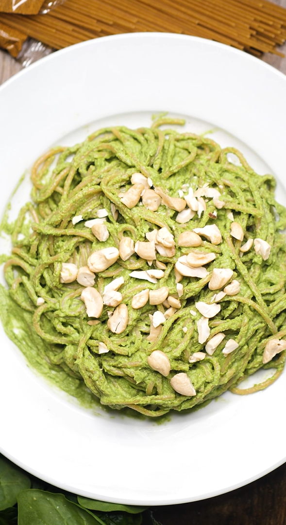 Pasta con salsa de anacardos y aguacate Realfooding - Receta Blendforce, Mini Blender | Tefal
