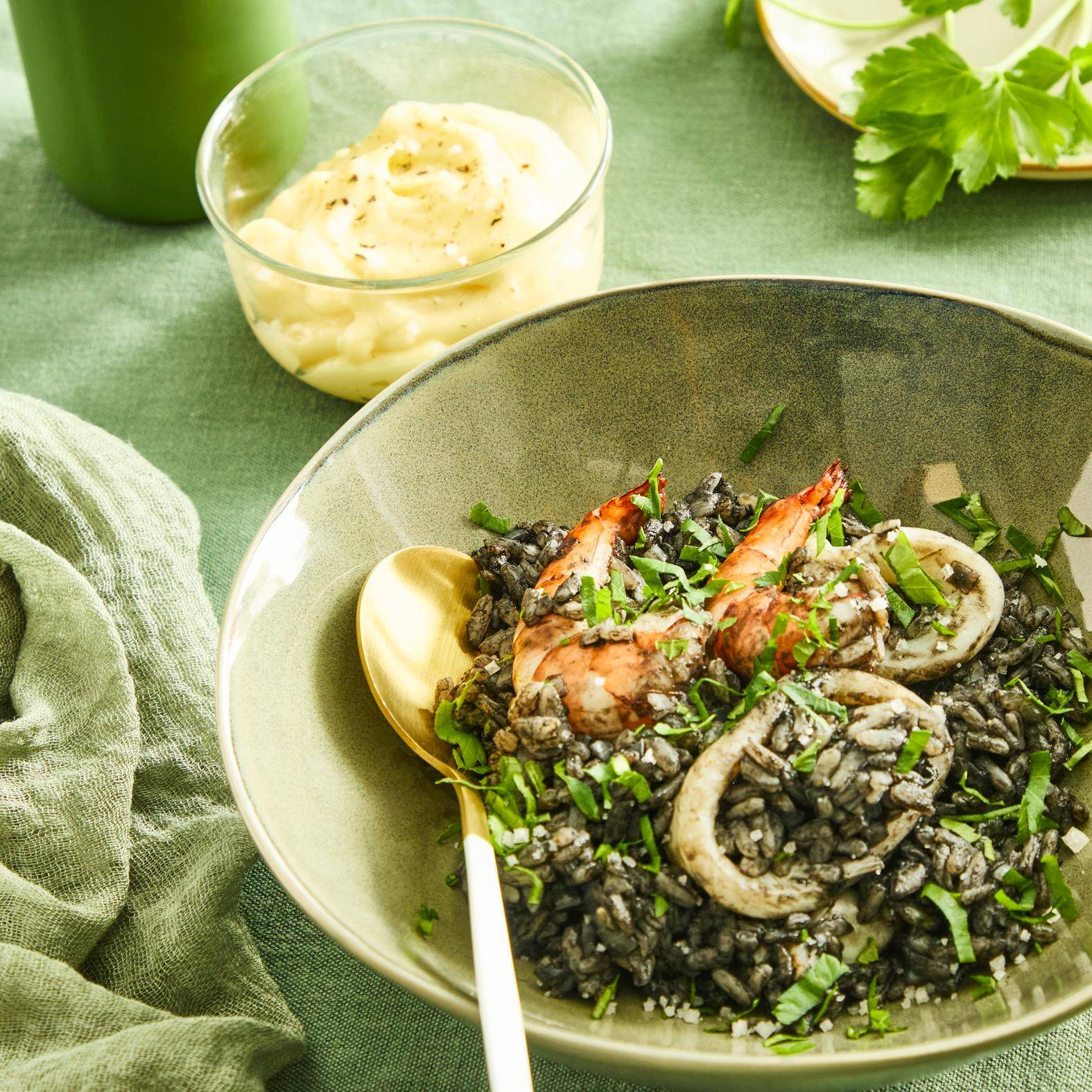 Arroz negro con calamares y alioli - Receta undefined | Tefal