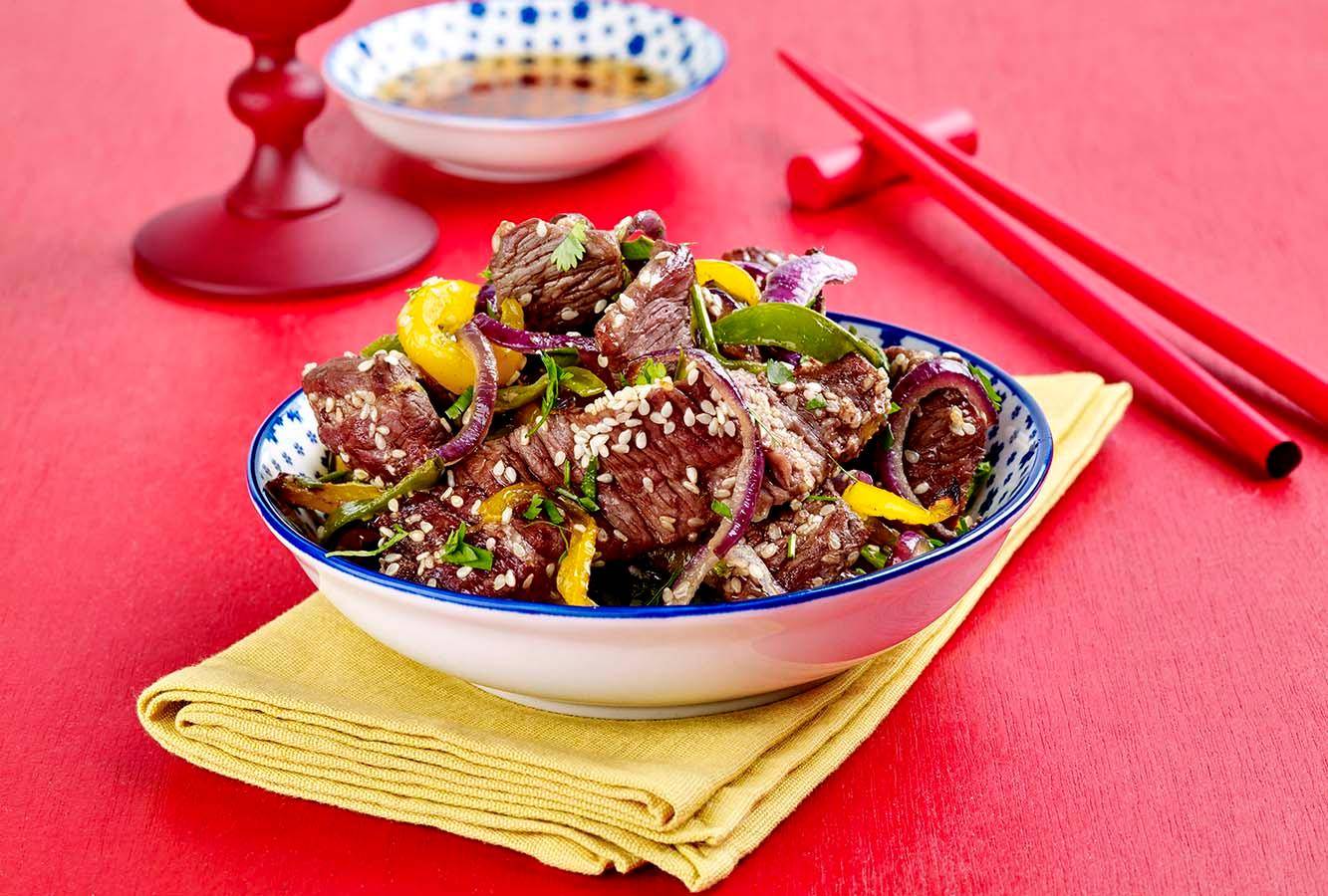 Tiras de ternera con brotes de soja, guisantes capuchinos y salsa oriental - Receta Actifry Express 1kg | Tefal