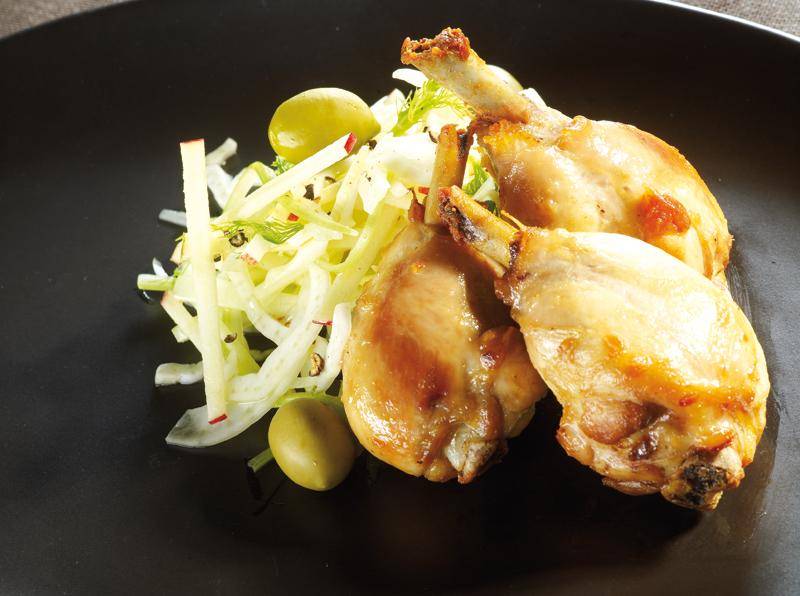 Muslos de pollo picantes y ensalada de hinojo - Receta Actifry Express 1kg | Tefal