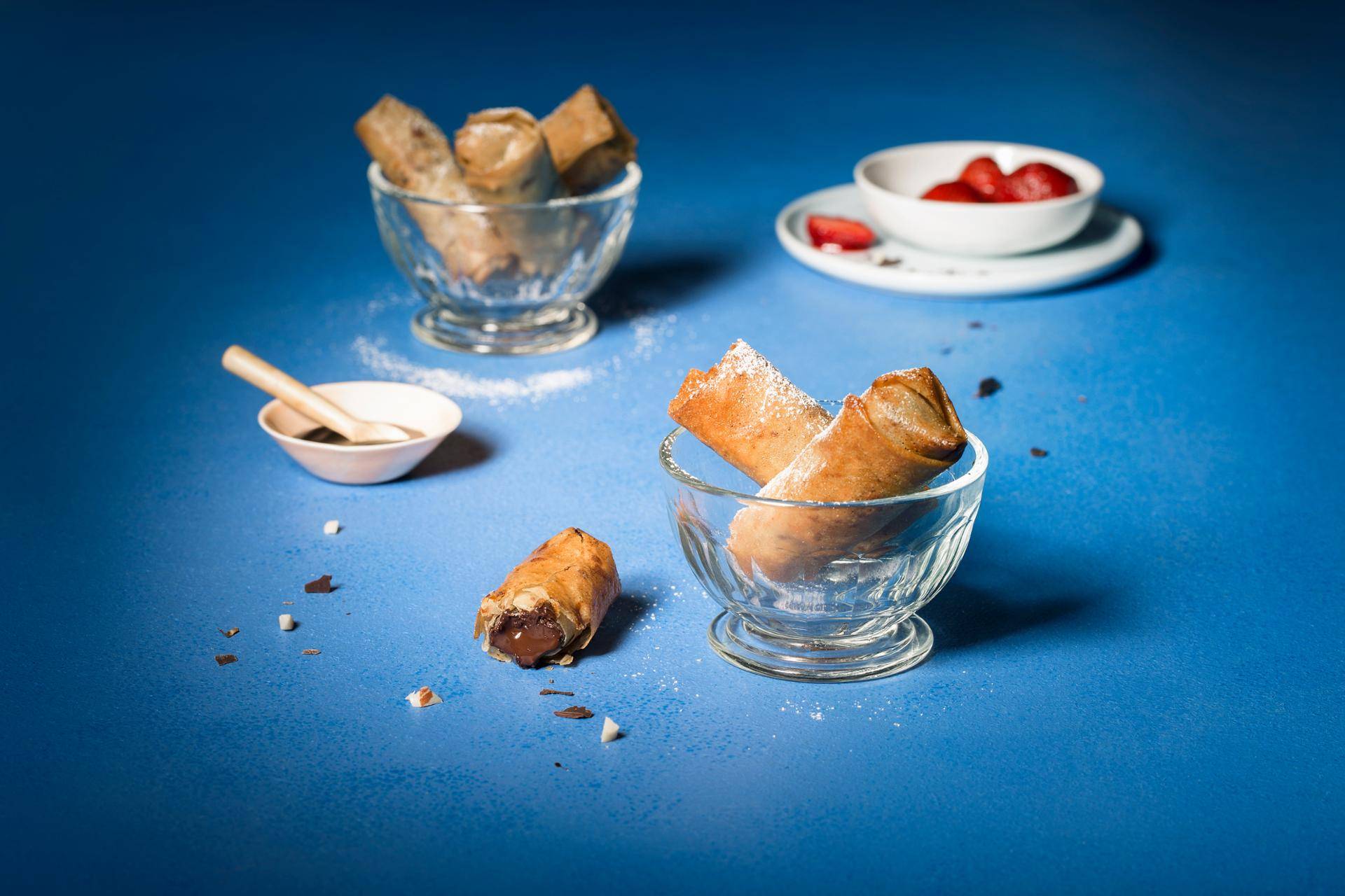 Rollitos de primavera de chocolate, avellana y cacahuete - Receta Actifry Genius | Tefal