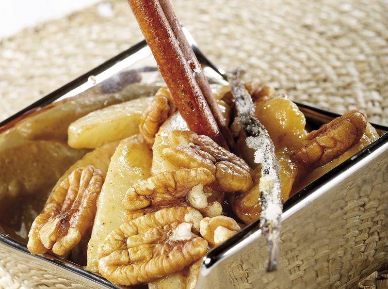 Manzanas y peras con nueces, salsa de soja y vainilla - Receta Actifry Express 1kg | Tefal