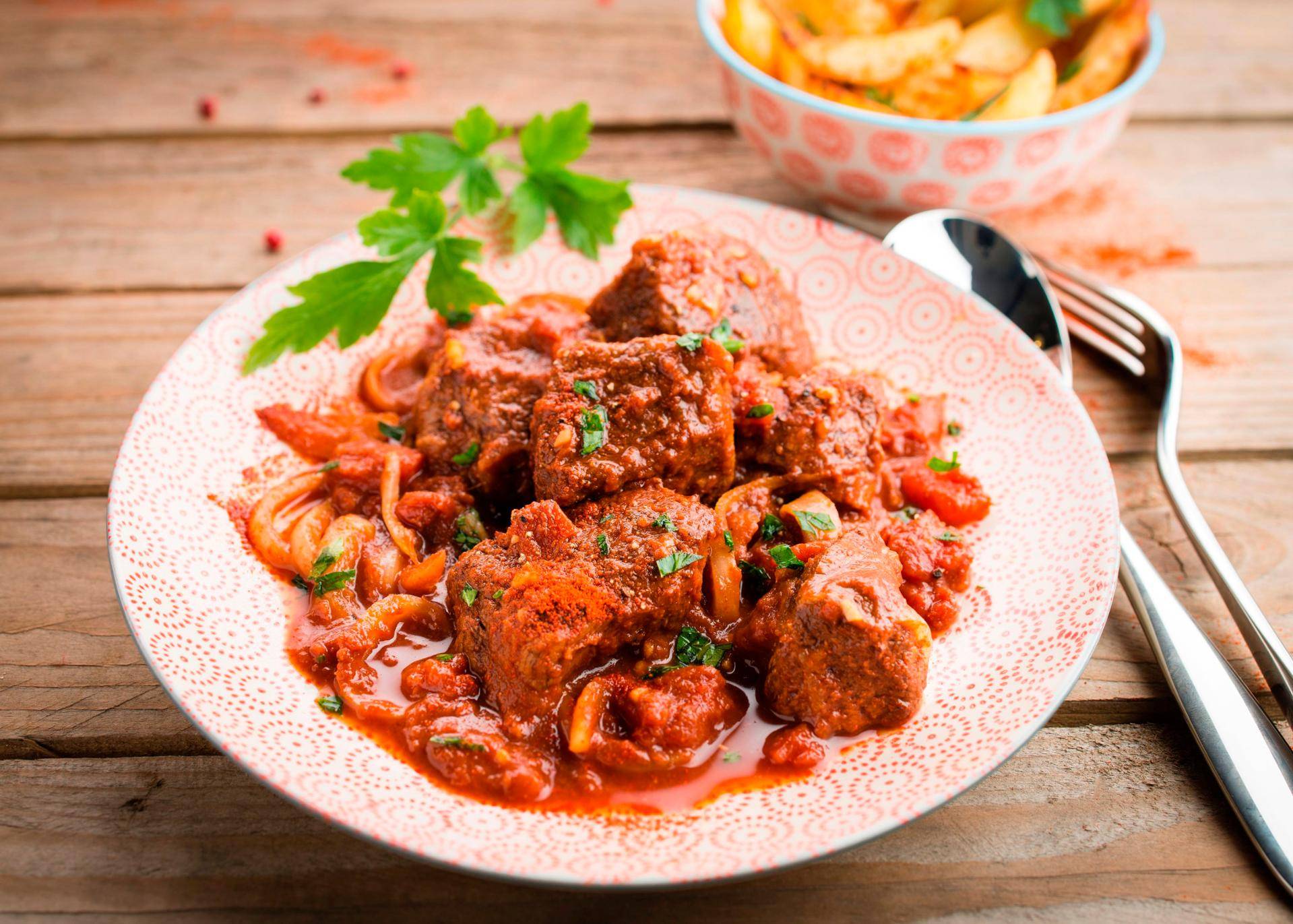 Guisado húngaro (goulash) - Receta Actifry Genius | Tefal