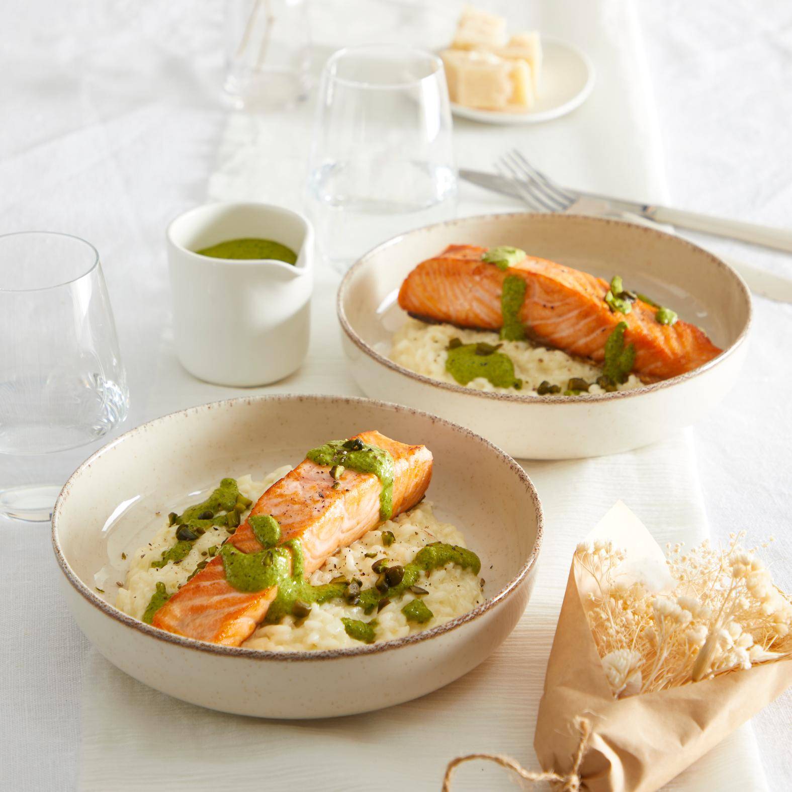 Filetes de salmón con pesto de pistacho y risotto - Receta undefined | Tefal