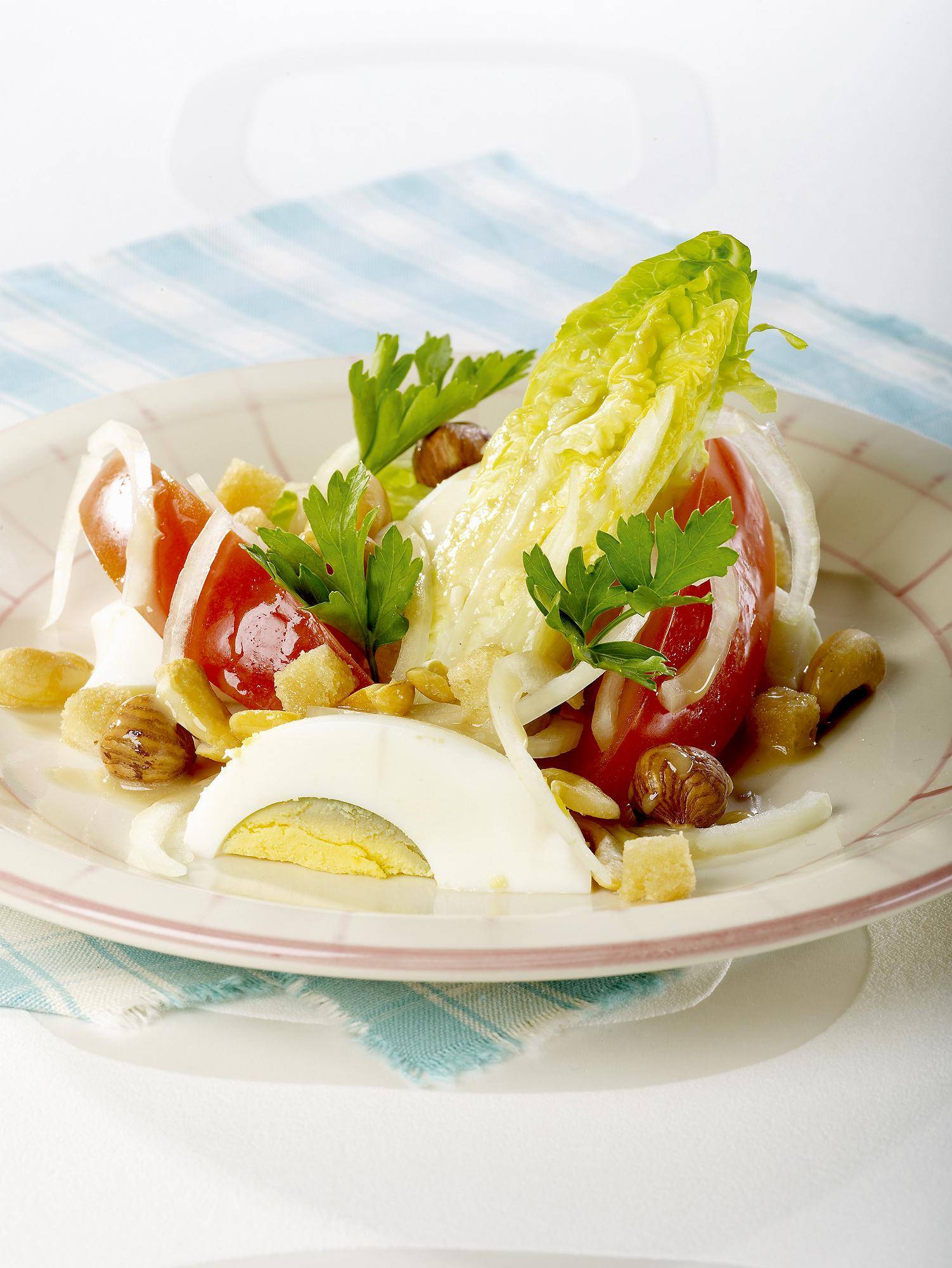 Ensalada holandesa con picatostes y frutos secos templados - Receta Actifry 2 in 1 - 1.5kg | Tefal