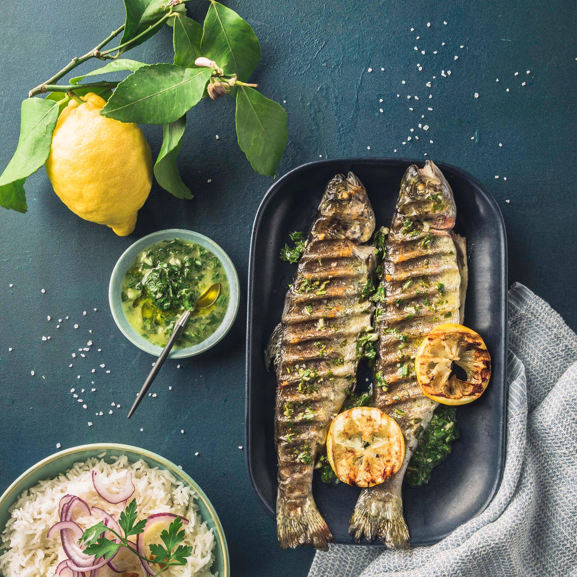 Trucha a la parrilla con salsa de ajo - Receta undefined | Tefal