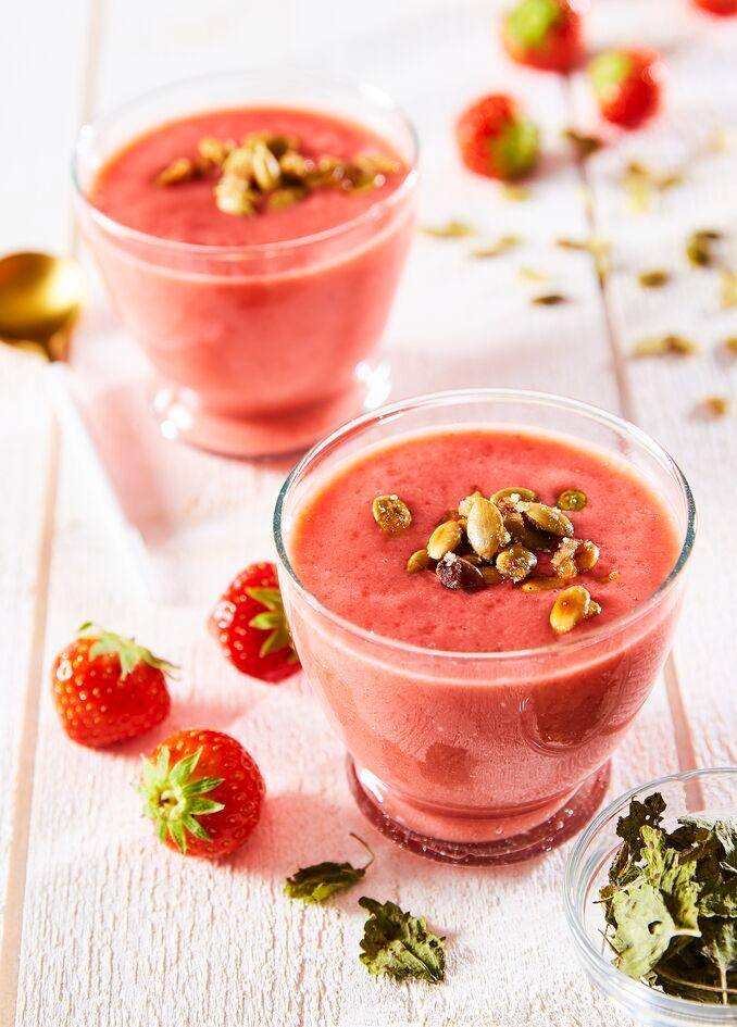 Crema de fresas con infusión de melisa y pipas de calabaza caramelizadas - Receta Perfectmix + | Tefal